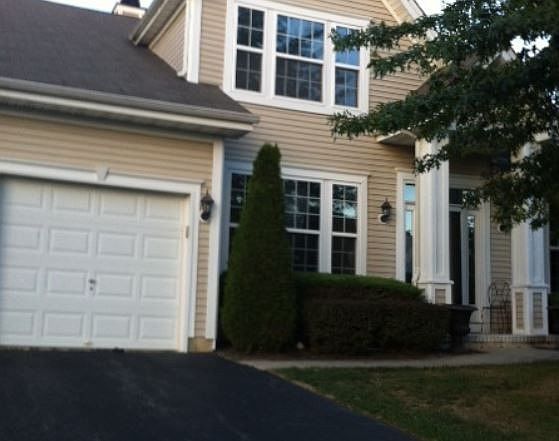2nd image of 8 Five Bridges Ct