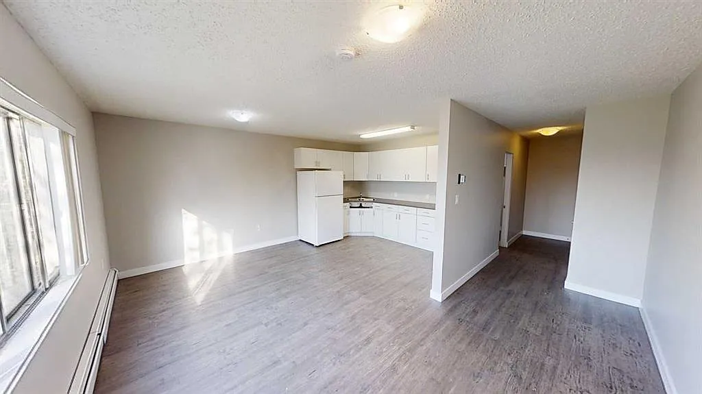 Studio, 1.0 bath, 490 sqft, $1,169 — Photo 2