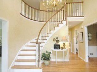 815 Fairfax Ct, Barrington, IL 60010