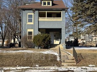 406 E Prospect Ter, Freeport, IL 61032