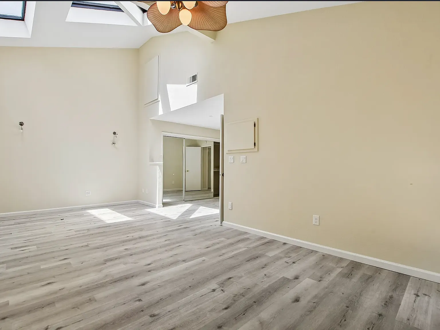3 bed, 1700 sqft, $3,000 — Photo 2