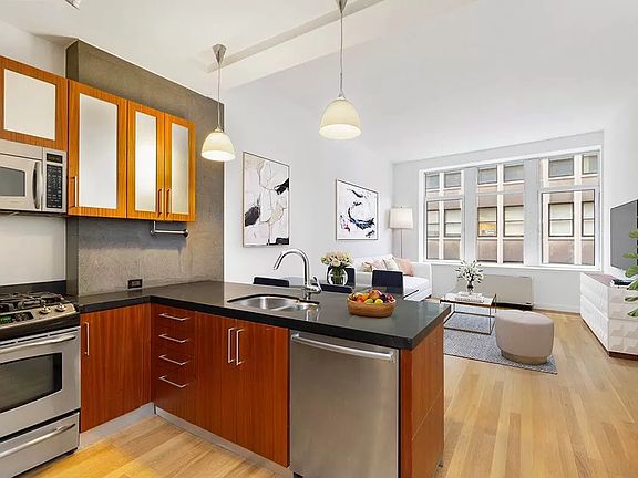 2nd image of 59 John St APT 4B