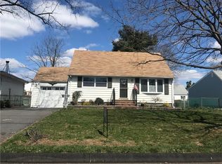 14 Stockton Rd, New Brunswick, NJ 08901