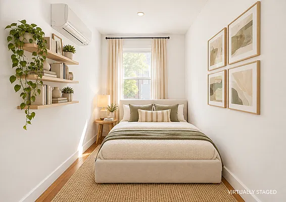 Bedroom, photo 1