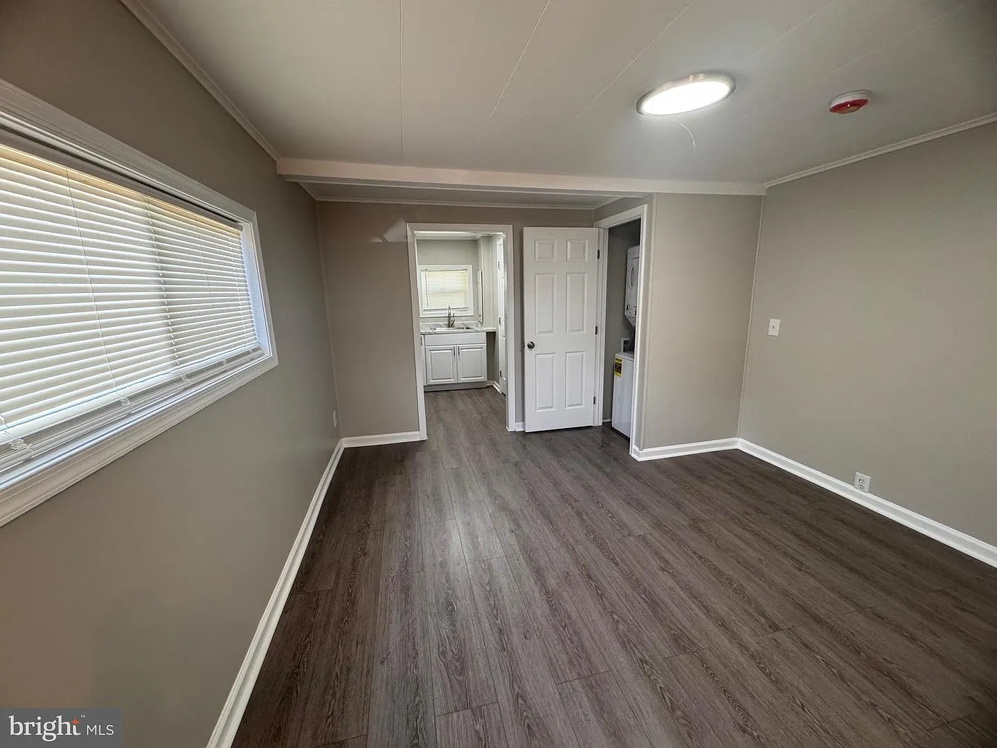 1 bed, 1.0 bath, 350 sqft, $1,400 — Photo 3