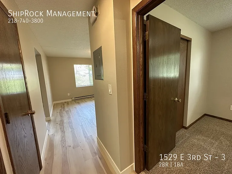 1529 E 3rd St #3 — Photo 18