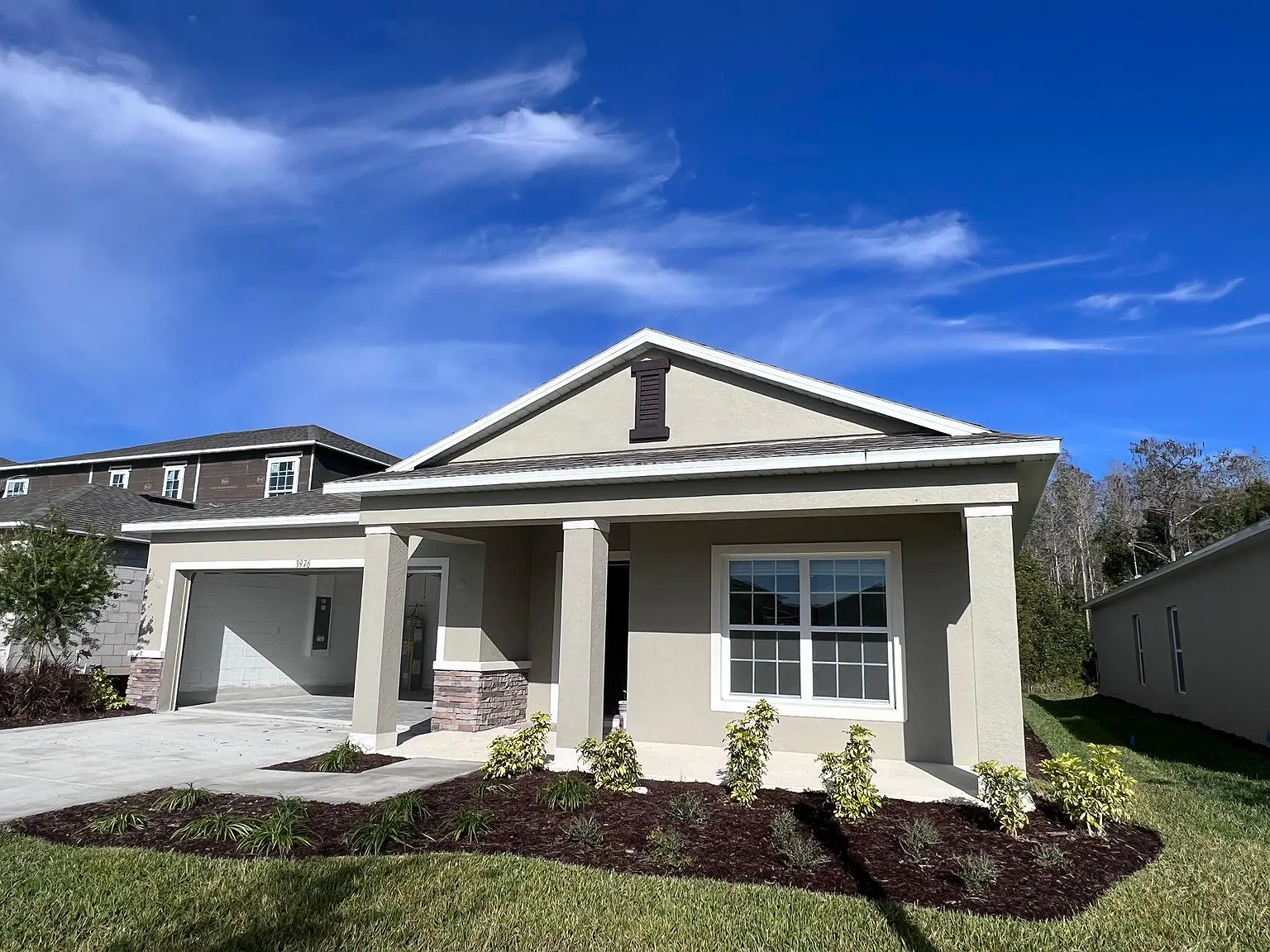 4 bed, 1974 sqft, $2,390 — Photo 1