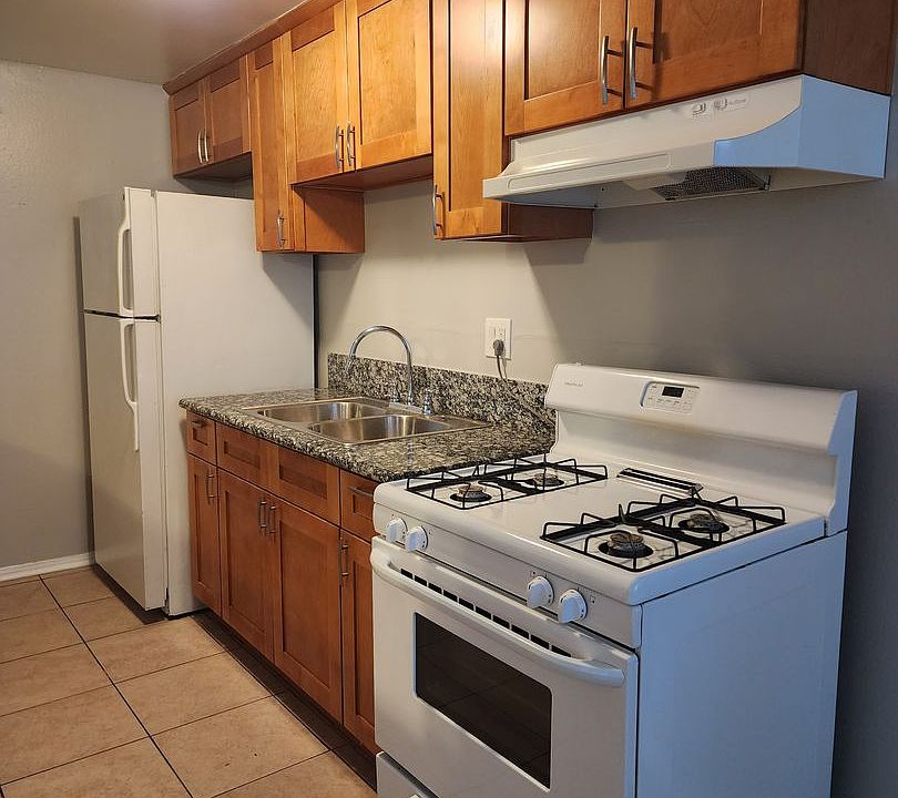 1st image of 2600 W 8th St #26008
