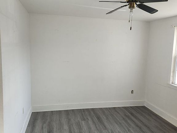 4th image of 2950 Travis Ln #15