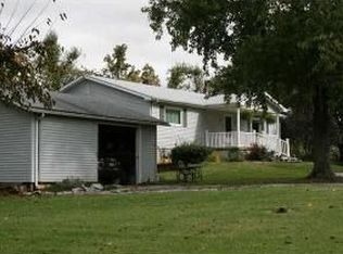 309 W Caroline St, Irvington, KY 40146
