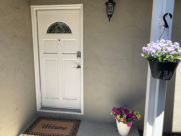 2nd image of 4087 Bismarck Dr