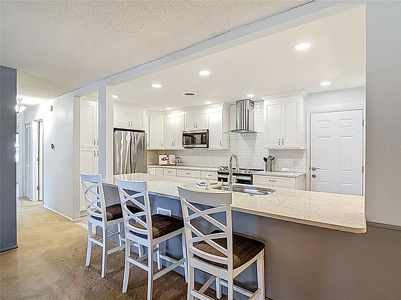 5th image of 11431 Dollar Lake Dr APT 1