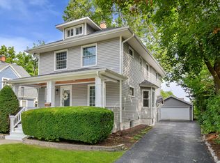 315 W Oak Ave, Wheaton, IL 60187