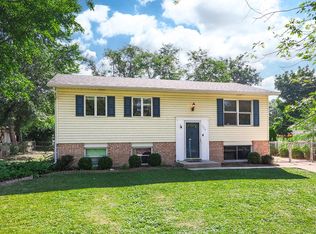 224 Monterey Dr, Bolingbrook, IL
