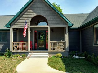 6221 River Bend Dr, Onaway, MI 49765