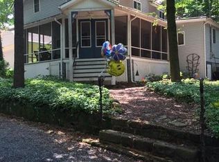201 Locust Ave, Mount Gretna, PA 17064