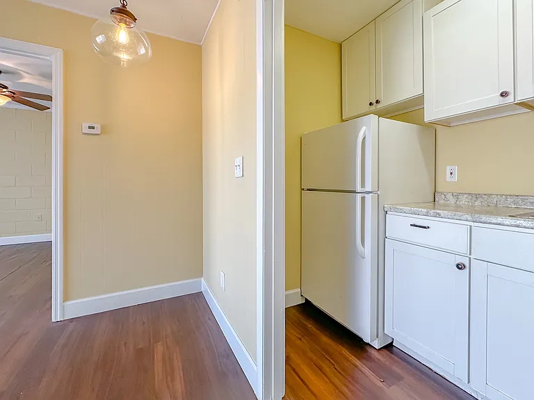 2241 W Pensacola St #27 — Photo 10