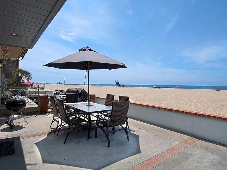 3703 Seashore Dr — Photo 16