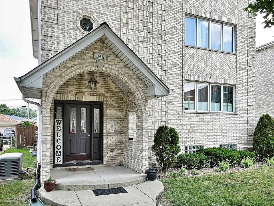 1st image of 2511 N 74th Ave #3