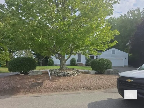 214 Spruce St, Bridgewater, MA 02324