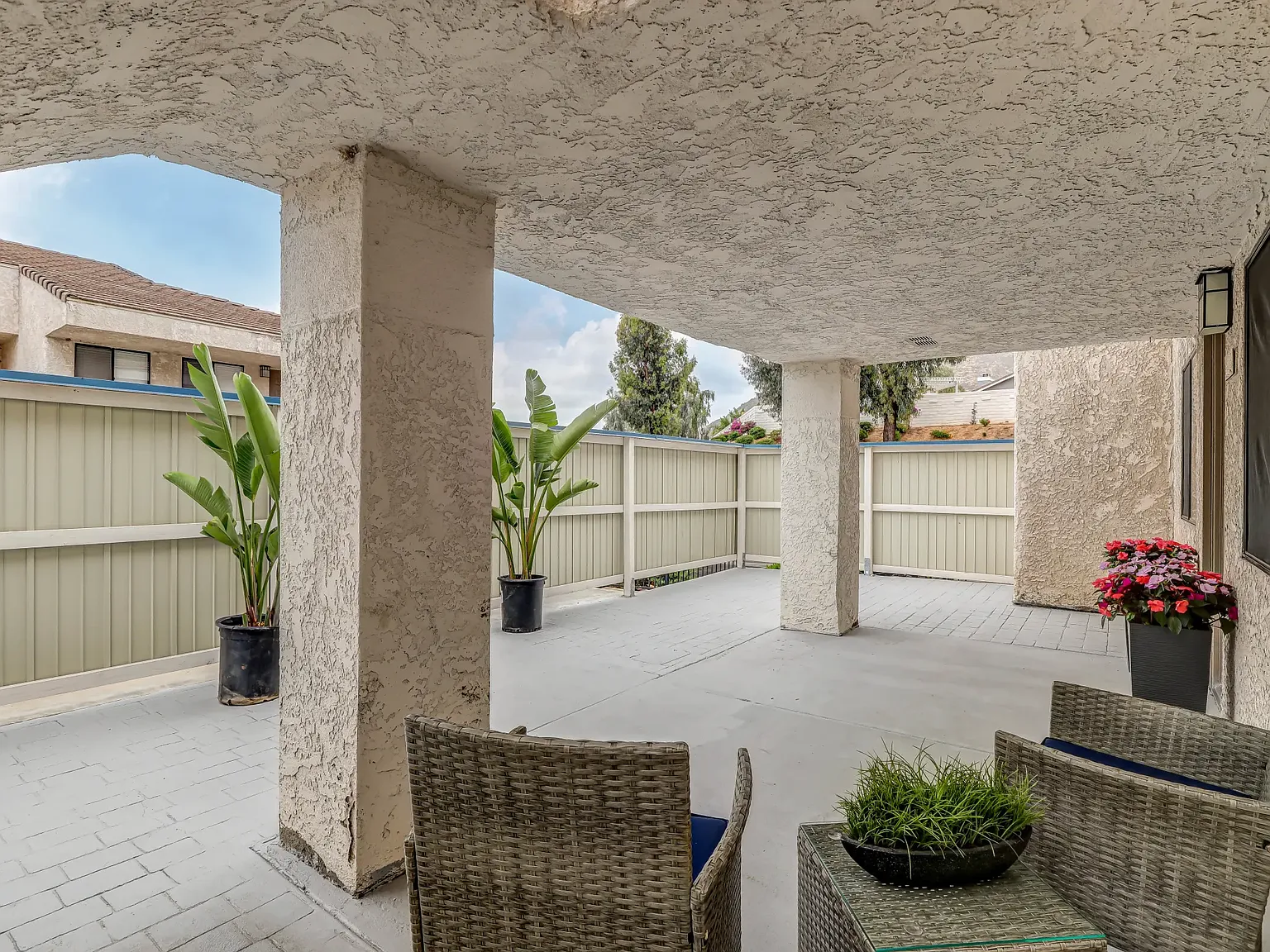 Vista Springs Apartments — Photo 4