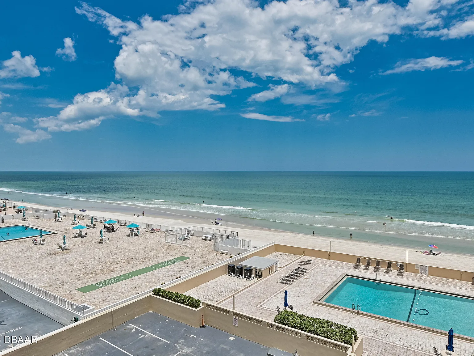 2 bed, 2.0 bath, 1058 sqft, $2,095 — Photo 2