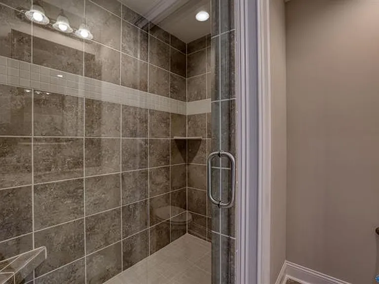15607 Ironcrest Dr — Photo 5