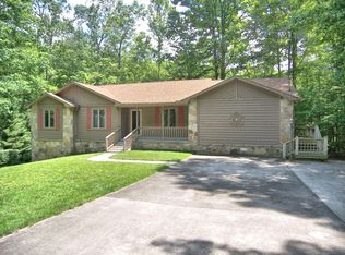 141 Overlook Cv, Crossville, TN 38558