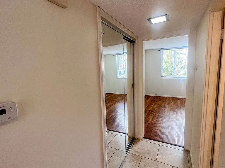 1311 Evergreen St — Photo 12