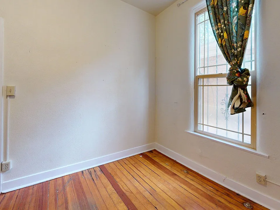 Beautiful second floor apartment in historic downtown building!