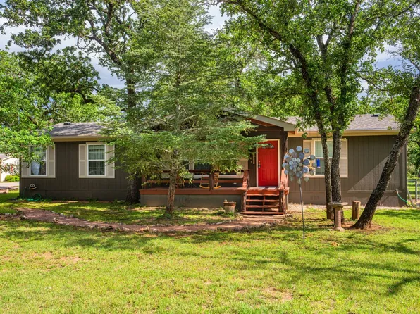 216 Windmill Oaks Ave, Fredericksburg, TX 78624