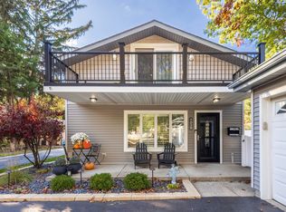 8656 Oakwood Ave, Munster, IN