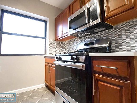 2nd image of 873 Bergen St APT 21