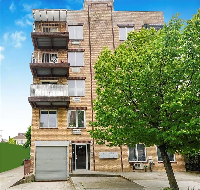 1549 W 3rd St #1A photo 1