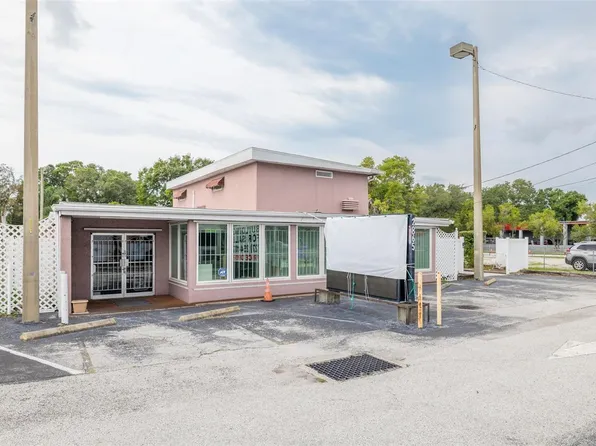 2865 E Bay Dr, Largo, FL 33771