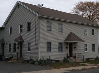 149 School St, Chicopee, MA 01013