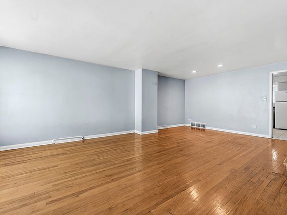 5th image of 7843 S Yates Blvd