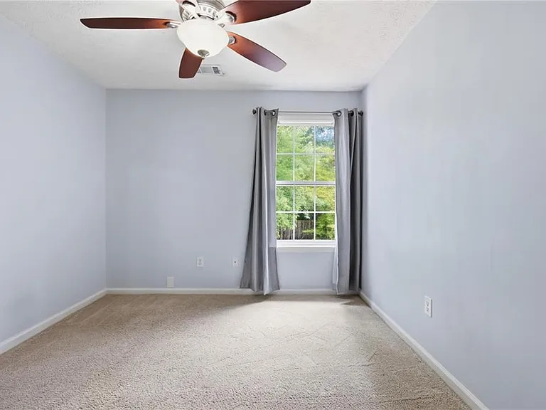 1409 Chardin Dr — Photo 22