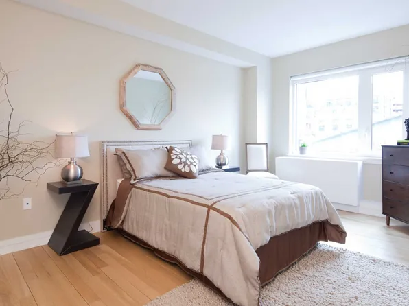 175 Kent Avenue image 26 of 39