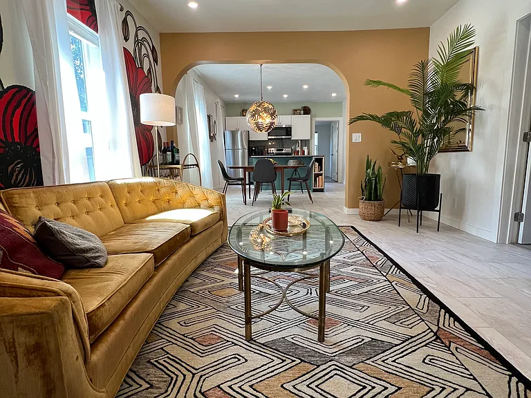 1269 Citrus Ave #1 — Photo 2