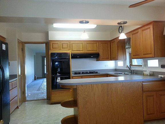 2nd image of 9052 S Utica Ave