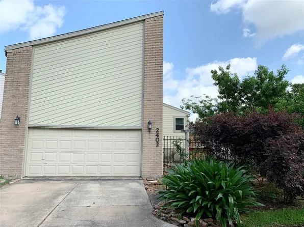 2402 Intrepid Way, League City, TX 77573