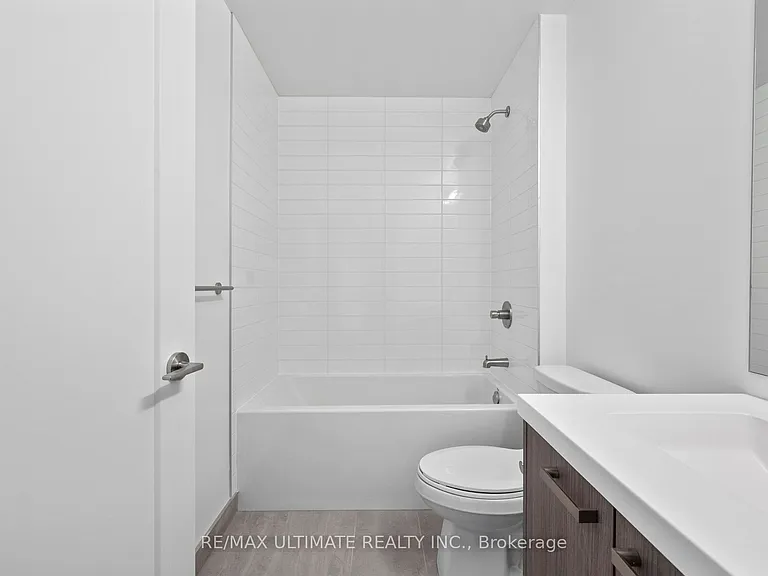20 Soudan Ave #3411 — Photo 24