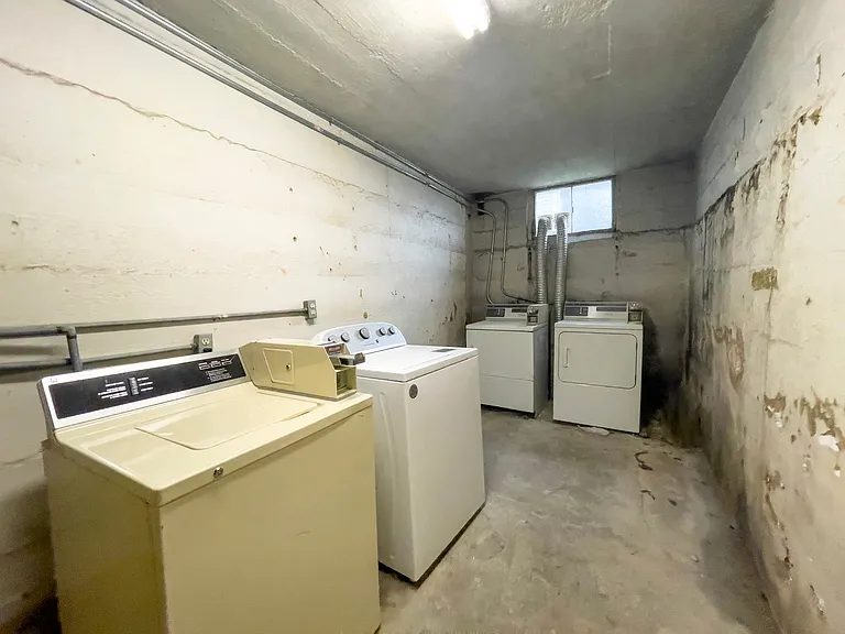 1924 W Jackson St #5 — Photo 8