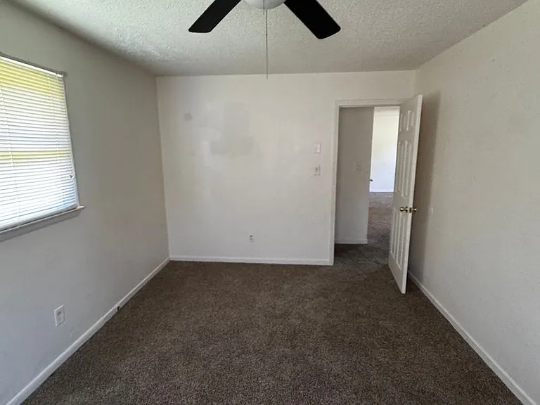585 Winter Park Dr — Photo 16