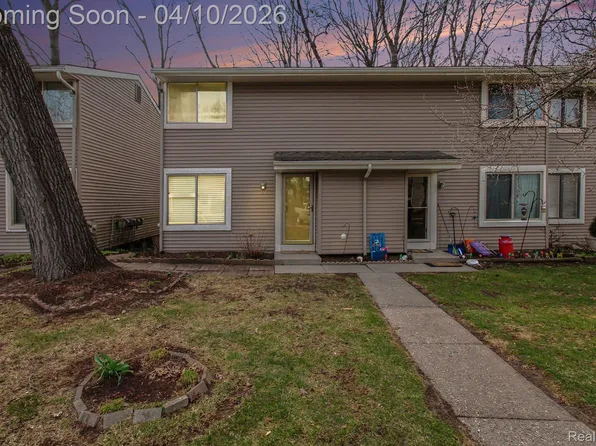 616 Rickett Rd APT 118, Brighton, MI 48116