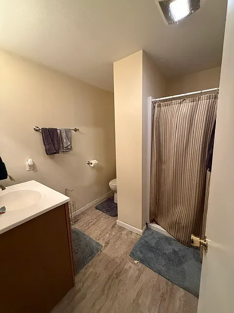 3 bed, 1062 sqft, $2,400 — Photo 4
