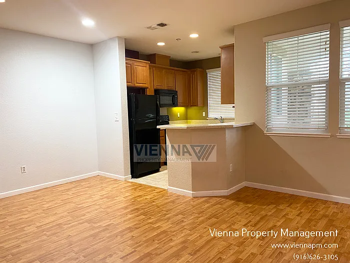 3301 Leiper Loop — Photo 7