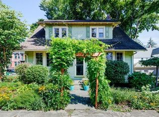 3 Greenleaf Ter, Worcester, MA 01602