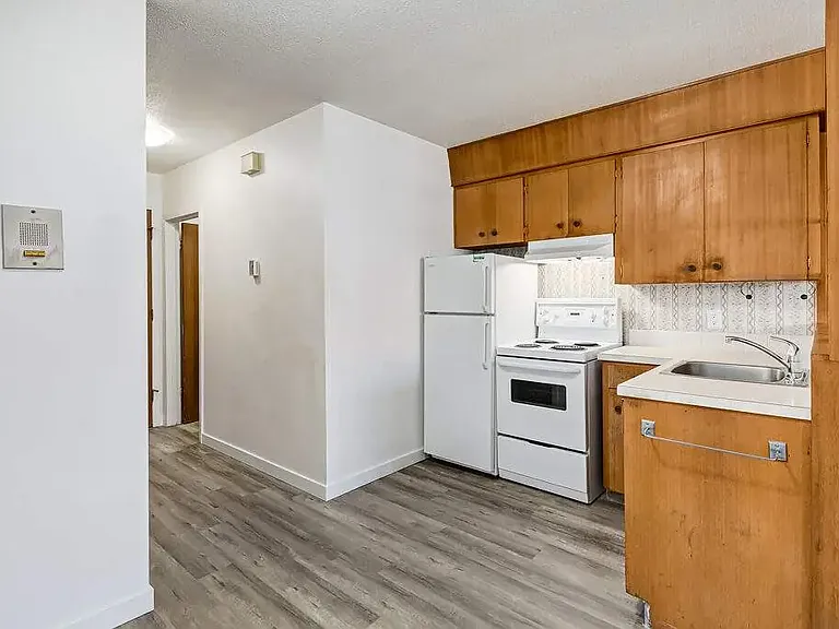 2175 Rae St — Photo 12